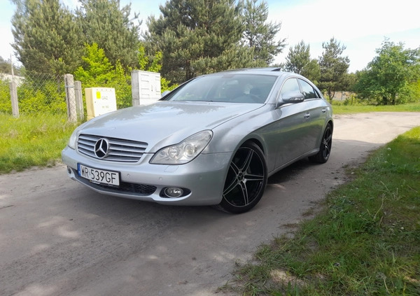 Mercedes-Benz CLS cena 39000 przebieg: 240000, rok produkcji 2004 z Radom małe 67